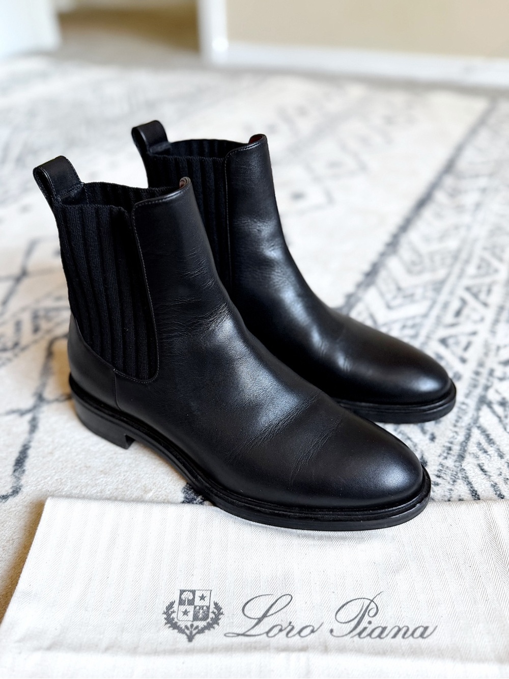 $1900 Loro piana auckland chelsea black ankle leather boots 38 - Picture 2 of 11